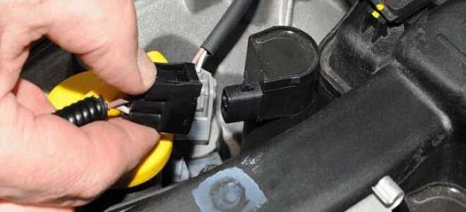 Замена свечей зажигания на Рено Дастер своими руками