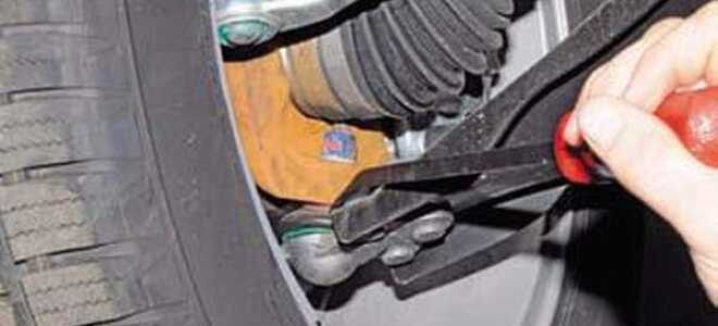 Рено Дастер замена шаровой опоры самостоятельно