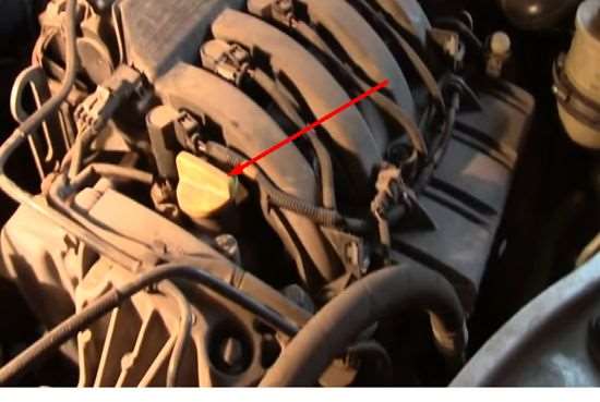пробка заливной горловины на моторе