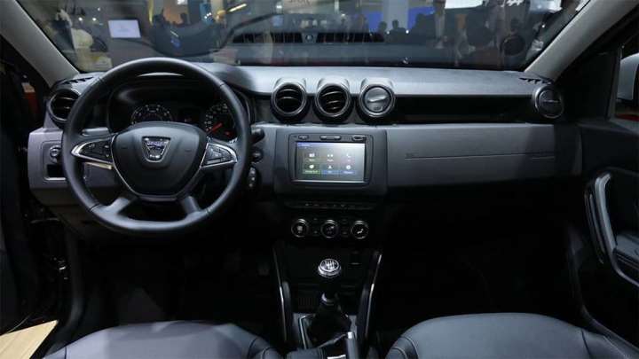 фото салона Dacia Duster 2018-2019