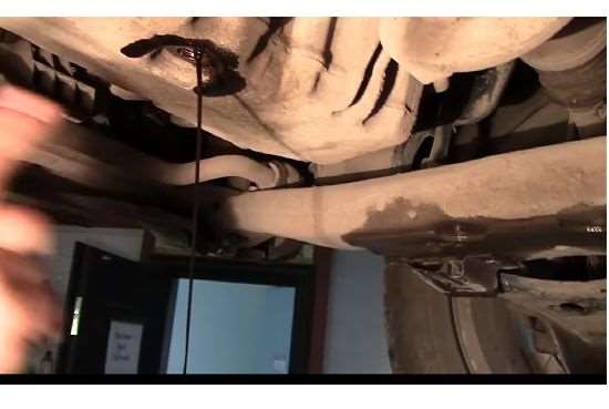 сливается старое масло