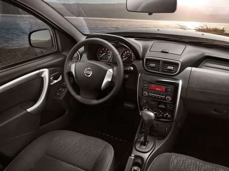 Салон Nissan Terrano в комплектации Elegance Plus