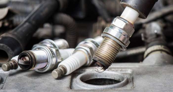 Свечи не выдают искру