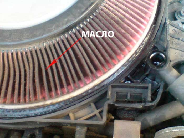 масло на воздушном фильтре